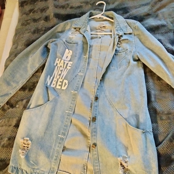 Jean jacket 🧥 size L light blue 💙 - Picture 2 of 2